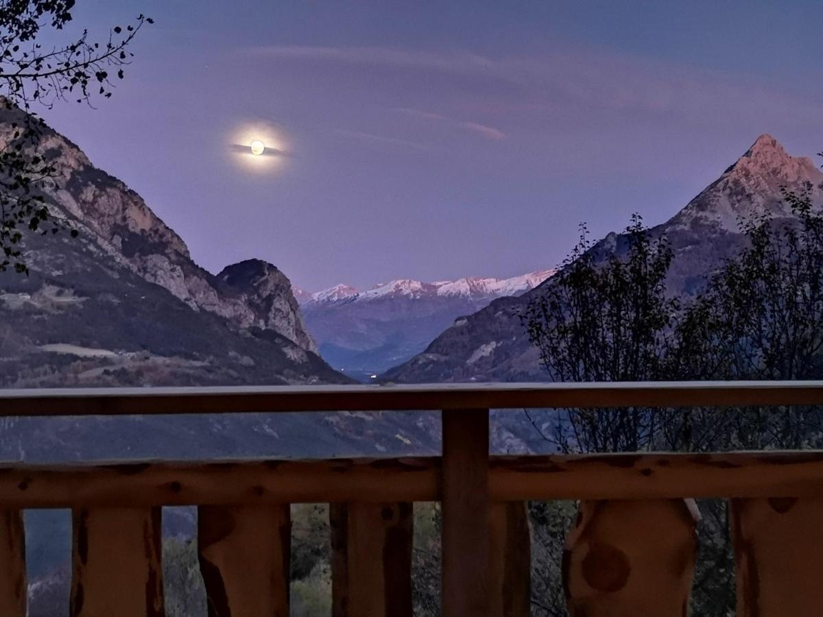 Les cabanes du domaine de l Esperluette Le Lauzet-Ubaye Extérieur photo